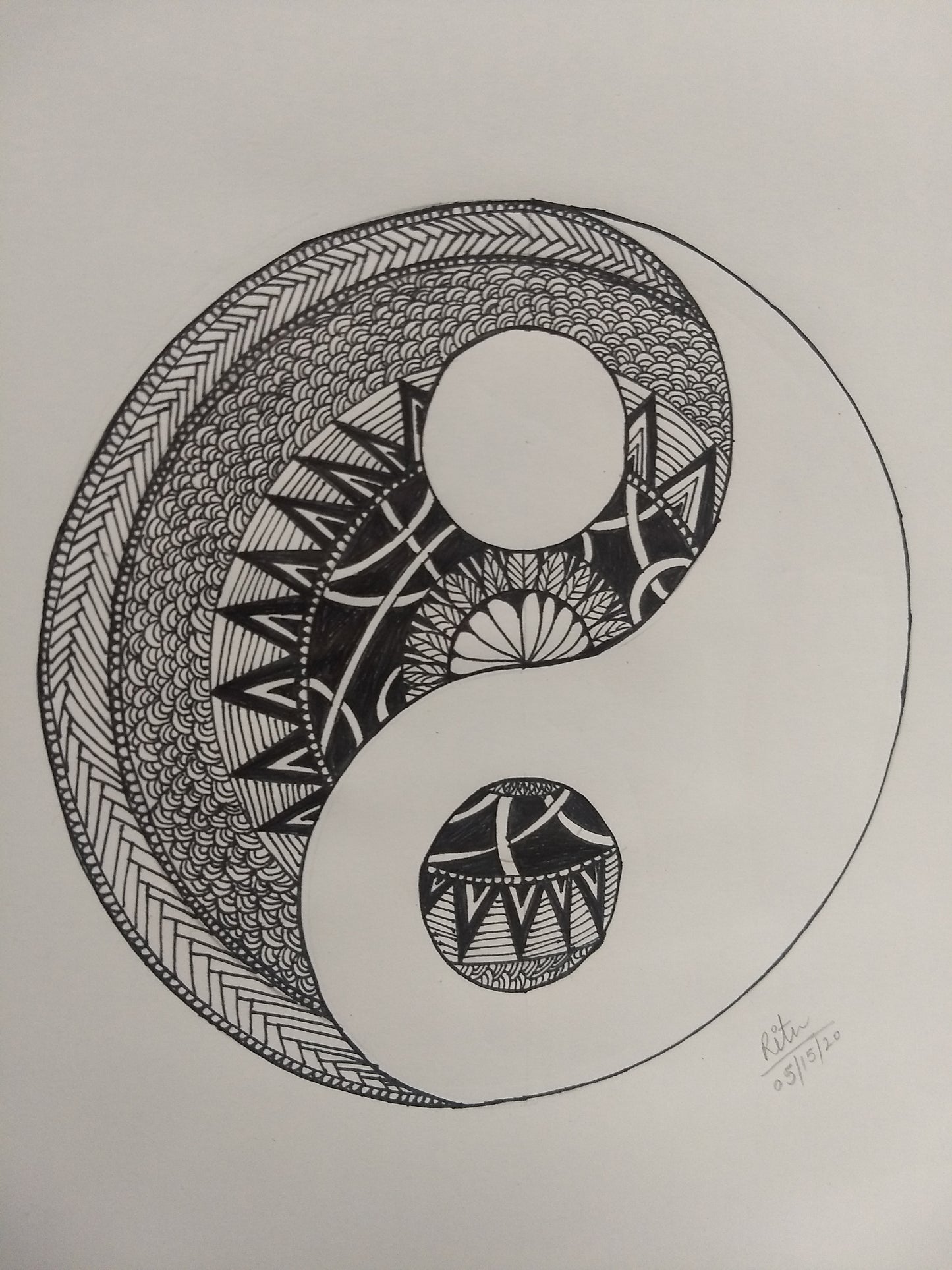 ORIGINAL HANDMADE ZENTANGLE YIN-YANG